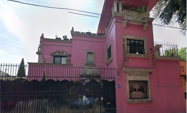 EXCELENTE OPORTUNIDAD!!!!! Hermosa casa, en Coyoacán CDMX.