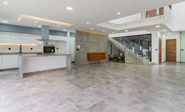 HERMOSA CASA EN VENTA $7,100,000 AJUSCO COLONIA BUENAVISTA CUERNAVACA