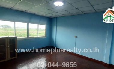 หมู่บ้านเสนาวิลล่า91 ซอยรังสิต-นครนายก21 (ใกล้ฟิวเจอร์พาร์ครังสิตแอนสเปลล์)