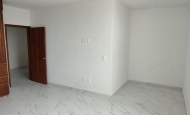 Venta Residencia en Valle Imperial 4 Recamaras 4 baños