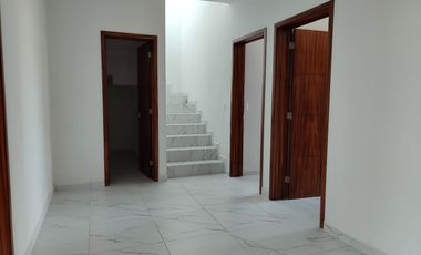 Venta Residencia en Valle Imperial 4 Recamaras 4 baños