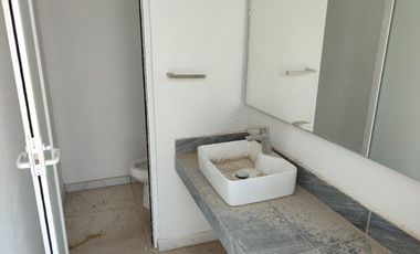 Venta Residencia en Valle Imperial 4 Recamaras 4 baños