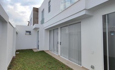 HERMOSA CASA EN CONJUNTO CERRADO