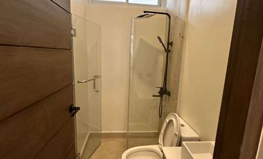 House and Lot for Lease and Sale at  SRE2 near Ayala Malls Solenad and Vista Mall! Santa Rosa City, Laguna.