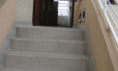 APARTA-ESTUDIO BARRIO QUINTA ORIENTAL