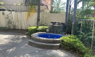 Samborondon, Renta de Linda casa 4 dormitorios con Jacuzzi sin Muebles