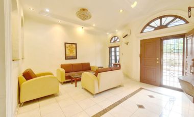 Dijual Villa Siap Huni di Taman Polonia IV - Medan