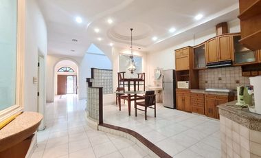 Dijual Villa Siap Huni di Taman Polonia IV - Medan