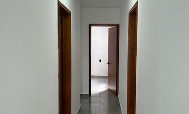 Venta de Casa Moderna: con Roof Garden y Espacios Amplios