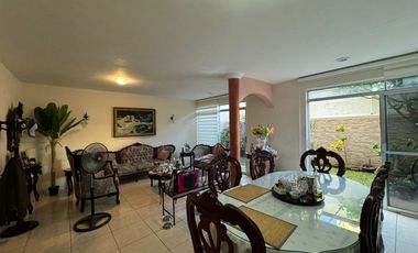 Casa en Costa Verde a una cuadra de Ruiz Cortines