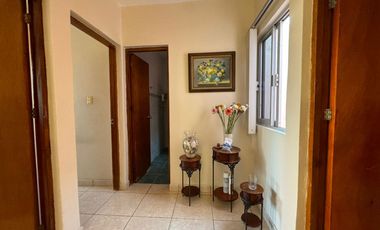 Casa en Costa Verde a una cuadra de Ruiz Cortines