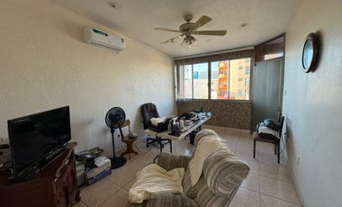 Casa en Costa Verde a una cuadra de Ruiz Cortines