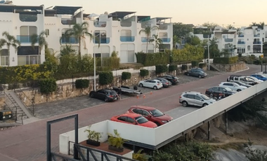 BELLISIMA CASA EN HERMOSO CONDOMINIO PARA VACACIONAR JUNTO AL LAGO