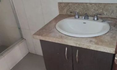 Alquilo Dpto. Amoblada 101,17 m² Ciudad Colon, 3er Piso con Ascensor