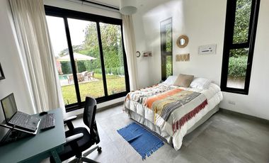 Casa Moderna y Lujosa con Piscina y Acabados  Premium ✨
