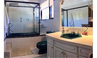 OPORTUNIDAD, MONTESERRIN, 700m2 construcción, piscina, sauna, turco, hidromasajes