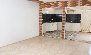 VENDO CASA DE DOS PISOS EN EL BARRIO PANAMA DE LA CIUDAD DE VALLEDUPAR - CESAR