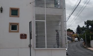 RENTO MAGNIFICO  EDIFICIO PARA OFICINAS O EMPRESA