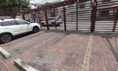 ALQUILER DEPARTAMENTO 1ER PISO EN KENNEDY NORTE (VIVI)