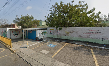 CASA EN RIO LOS AMATES, FRACC. LOMAS DEL RIO MEDIO, VERACRUZ. ¡CASA EN REMATE! -FQA