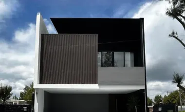 2BR House and Lot for Sale in Pueblo del Sol Village, Tagaytay City