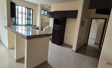 Departamento en Alquiler Los Olivos, Los Ceibos, 2 Hab, 3 Bañ, Seguridad.