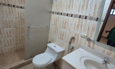 Departamento en Alquiler Los Olivos, Los Ceibos, 2 Hab, 3 Bañ, Seguridad.