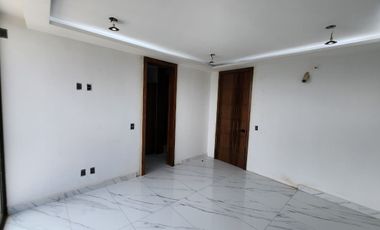 Hermosa casa a estrenar, con sótano, frente a parque (en coto con alberca)
