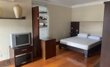 RR11 - House & Lot in Paseo de Alta Mira For Sale