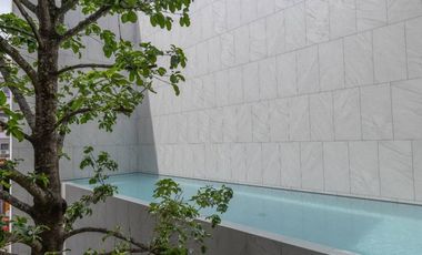 Modern luxury Pool Villa in Pradit Manutham for Sale