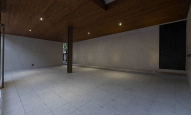 Modern luxury Pool Villa in Pradit Manutham for Sale