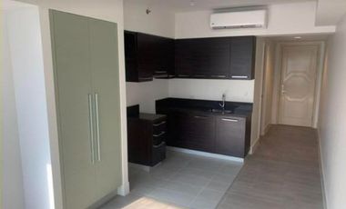 R323 - Studio Unit For Sale in Proscenium