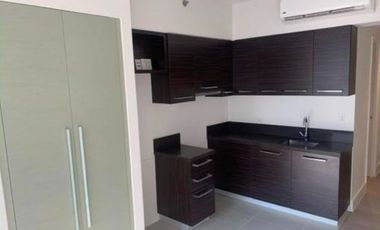 R323 - Studio Unit For Sale in Proscenium