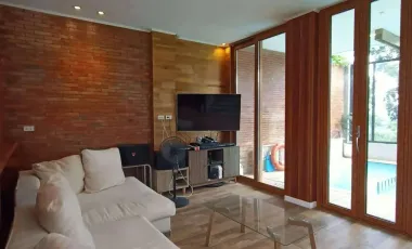 Ready for Occupancy Fully Furnished House with Swimming Pool in El Monte Grande, LLILOAN, Cebu