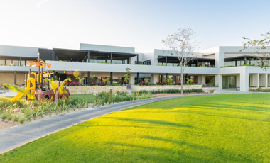 Venta de Terrenos en Mérida en Residencial con Club de Golf