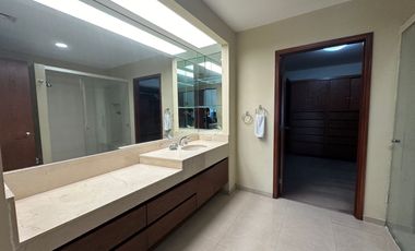 Venta Amplio Depto Torres de el Legado ,  Rincón de las Huertas, Sta Catarina, N.L.