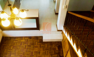 Venta- Hermosa vivienda ubicada en una excelente zona de alta plusvalía, con todas las comodidades modernas/24urb43