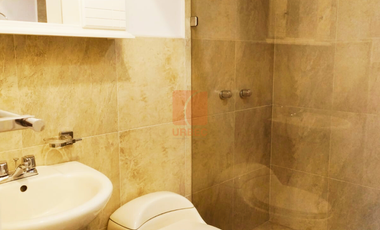 Venta- Hermosa vivienda ubicada en una excelente zona de alta plusvalía, con todas las comodidades modernas/24urb43