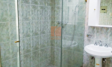 Venta- Hermosa vivienda ubicada en una excelente zona de alta plusvalía, con todas las comodidades modernas/24urb43