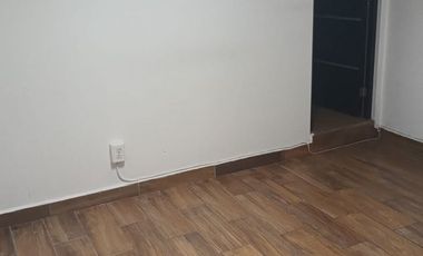 RENTO OFICINA DE 16M2, CON SU BAÑO, PLANTA ALTA, CALLE VIRREY DE MNDOZA ESQUINA IREPAN, COL. FELIX IRETA.