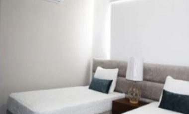 HERMOSA CASA EN FRACCIONAMIENTO CERCA DEL AEROPUERTO