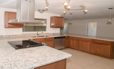 SE VENDE BONITA Y AMPLIA CASA EN CANCUN, QUINTANA ROO