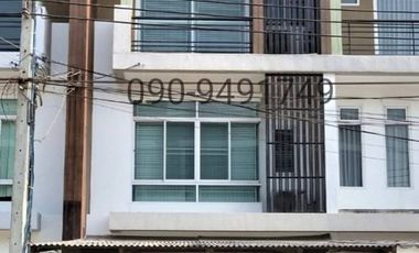เช่า ทาวน์โฮม 3 ชั้น บ้าน ธรรมชาติ เพชรเกาม114  พร้อมเข้าอยู่