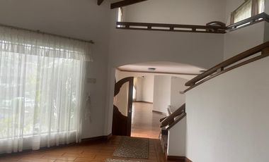 Venta Casa Monte serrín  Urbanización Campo Alegre