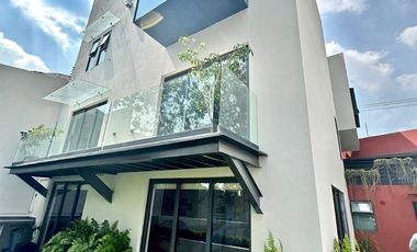 ESPECTACULAR Y MODERNA CASA EN CUAJIMALPA
