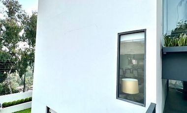 ESPECTACULAR Y MODERNA CASA EN CUAJIMALPA