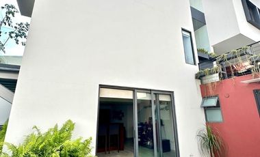 ESPECTACULAR Y MODERNA CASA EN CUAJIMALPA