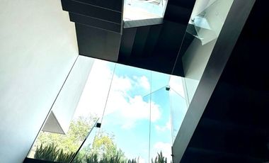 ESPECTACULAR Y MODERNA CASA EN CUAJIMALPA