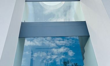 ESPECTACULAR Y MODERNA CASA EN CUAJIMALPA