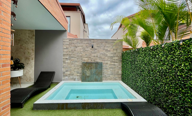 Extraordinaria casa remodelada en Mukava del Valle con Jacuzzi. Cerritos. Pereira - Colombia.